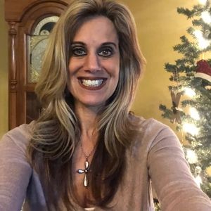 Meet your Posher, Corinne